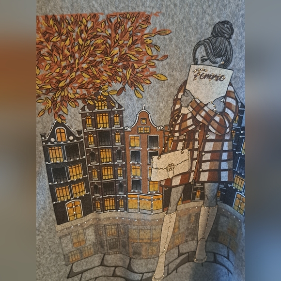 Love & Lace Graphic Sweater – Cozy Chic - Picture 5 of 9